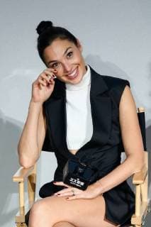 BEIJING, CHINA - OCTOBER 27: Israeli actress and model Gal Gadot attends the fans meeting of film Justice League on October 27, 2017 in Beijing, China.  Copyright: xVCGx CFP111130964072