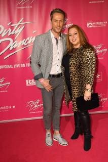 Das Model Nico Schwanz und Schauspielerin Rebecca Siemoneit-Barum kommt am 26.10.2017 in Köln zur Deutschlandpremiere des Musical Dirty Dancing.