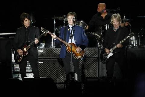 October 28 2017 EUM20171028ESP34 JPG CIUDAD DE MEXICO MusicMusica Paul McCartney Aspectos del concierto del cantante britanico Paul McCartney de este sabado 28 de octubre de 2017 Estadio Azteca Foto Agencia EL UNIVERSALYadin XolalpaJMA  - ZUMAu78_ 20171028_zaf_u78_198 Copyright: xElxUniversalx