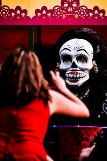 October 28, 2017 - Mexico City, Mexico - Parade of mobile offerings, are part of the Day of the Dead festivities that took place in Mexico City. Mexico City Mexico - ZUMAl109 20171028_shg_l109_798 Copyright: xOmarxLopezx