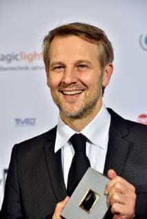 Denis Behnke für VFX Animation in Der gleiche Himmel am 28.10.2017 in Köln bei der Verleihung von Auszeichnungen an Fernsehschaffende aller creativen Gewerke durch die Deutsche Akademie für Fernsehen - DAFF - . Zum 5. mal werden hier herausragende Leistungen bei der Herstellung deutscher Fernsehprogramme gewürdigt.