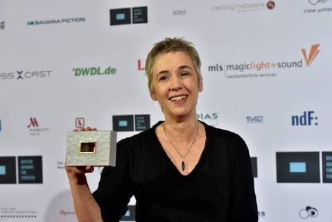 Claudia Wolscht erhielt Preis für Filmschnitt Zielfahnder – Flucht in die Karpaten am 28.10.2017 in Köln bei der Verleihung von Auszeichnungen an Fernsehschaffende aller creativen Gewerke durch die Deutsche Akademie für Fernsehen - DAFF - . Zum 5. mal werden hier herausragende Leistungen bei der Herstellung deutscher Fernsehprogramme gewürdigt.