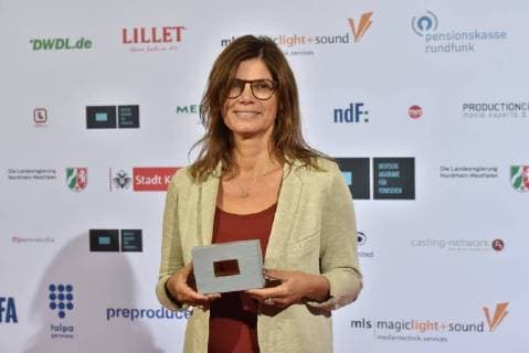 Iris Baumüller erhielt den Preis Casting für 4 Blocks am 28.10.2017 in Köln bei der Verleihung von Auszeichnungen an Fernsehschaffende aller creativen Gewerke durch die Deutsche Akademie für Fernsehen - DAFF - . Zum 5. mal werden hier herausragende Leistungen bei der Herstellung deutscher Fernsehprogramme gewürdigt.