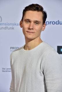 Schauspieler Rick Okon am 28.10.2017 in Köln bei der Verleihung von Auszeichnungen an Fernsehschaffende aller creativen Gewerke durch die Deutsche Akademie für Fernsehen - DAFF - . Zum 5. mal werden hier herausragende Leistungen bei der Herstellung deutscher Fernsehprogramme gewürdigt.