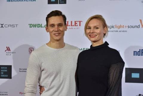 Schauspieler Rick Okon und Rosalie Thomass am 28.10.2017 in Köln bei der Verleihung von Auszeichnungen an Fernsehschaffende aller creativen Gewerke durch die Deutsche Akademie für Fernsehen - DAFF - . Zum 5. mal werden hier herausragende Leistungen bei der Herstellung deutscher Fernsehprogramme gewürdigt.