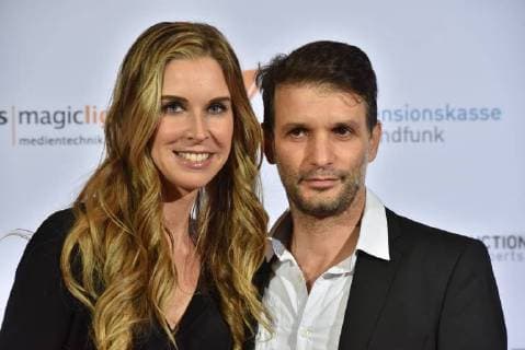 Dr. Simone Höller und Luca Zamperoni am 28.10.2017 in Köln bei der Verleihung von Auszeichnungen an Fernsehschaffende aller creativen Gewerke durch die Deutsche Akademie für Fernsehen - DAFF - . Zum 5. mal werden hier herausragende Leistungen bei der Herstellung deutscher Fernsehprogramme gewürdigt.