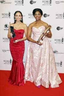 Aida Garifullina und Pretty Yende bei der 24. Verleihung des Echo Klassik 2017 in der Elbphilharmonie. Hamburg, 29.10.2017