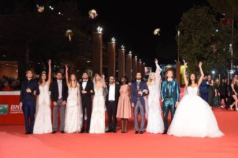 Bilder des Tages Rome Cinema Fest 2017. Rome Film Festival. Red Carpet film C est la vie . Pictured: Eric Toledano director and Eye Haidara with Celli models  Copyright: xMaurizioxD Avanzox xIPAx xMaurizioxDxAvanzox
