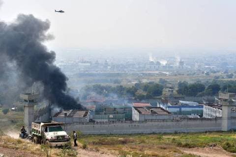 October 30, 2017 - EUM20171030NAC05.JPG.ECATEPEC, Mex., PrisonPenal-Chiconautla.- 30 de octubre de 2017.- Este lunes se reporto una rina en el interior del penal estatal Sergio Garcia Ramirez , conocido popularmente como penal de Chiconautla, al sitio llegaron elementos de la Secretaria de Seguridad del Estado de Mexico para controlar la situacion. Foto: Agencia EL UNIVERSALHugo GarciaRCC.  - ZUMAu78_ 20171030_zaf_u78_021 Copyright: xElxUniversalx