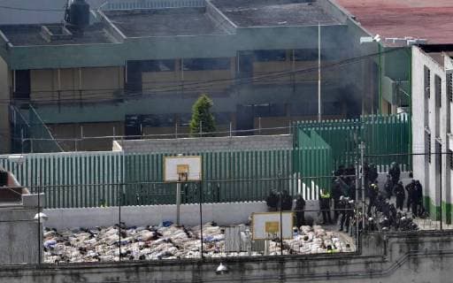 October 30, 2017 - EUM20171030NAC10.JPG.ECATEPEC, Mex., PrisonPenal-Chiconautla.- 30 de octubre de 2017.- Este lunes se reporto una rina en el interior del penal estatal Sergio Garcia Ramirez , conocido popularmente como penal de Chiconautla, al sitio llegaron elementos de la Secretaria de Seguridad del Estado de Mexico para controlar la situacion. Foto: Agencia EL UNIVERSALHugo GarciaRCC.  - ZUMAu78_ 20171030_zaf_u78_026 Copyright: xElxUniversalx