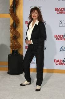 WESTWOOD CA OCTOBER 30 Susan Sarandon at Premiere Of STX Entertainment s A Bad Moms Christmas At The Regency Village Theatre in Westwood California on October 30 2017 Copyright: xFayexSadoux