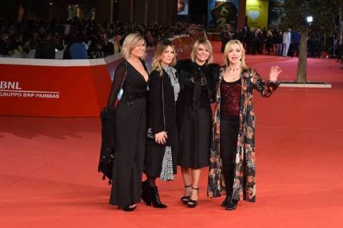 Rome Cinema Fest 2017. Rome Film Festival. Red carpet film Playng the part . Pictured: Twins tweeted with Chiara Sani and stylist Aline Oliveira  Copyright: xMaurizioxD Avanzox xIPAx xMaurizioxDxAvanzox