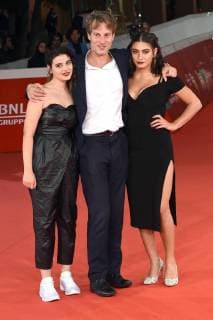Bilder des Tages Rome Cinema Fest 2017. Rome Film Festival. Red Carpet film One of these days . Pictured: Director Nadim Tabet between Manal Issa and Yumma Marwan  Copyright: xMaurizioxD Avanzox xIPAx xMaurizioxDxAvanzox