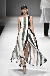 A model displays a new creation at the fashion show of Laurel during the China Fashion Week Spring Summer 2018 in Beijing, China, 2 November 2017. Laurel show at China Fashion Week Spring Summer 2018  20171102_10059