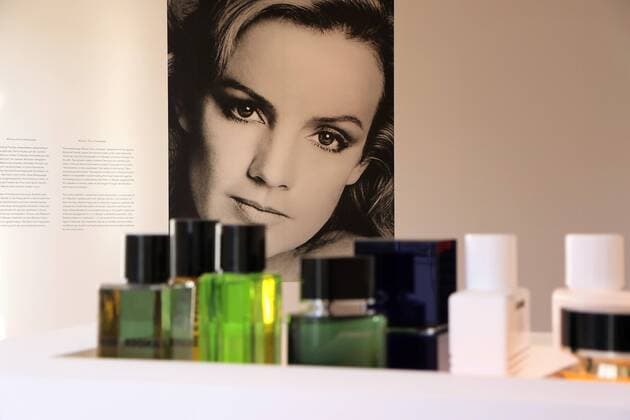02.11.2017 Frankfurt am Main, Museum für Angewandte Kunst Impressionen - der Jil Sander Store Präsens - Ausstellung über die Modedesignerin Jil Sander *** 02 11 2017 Frankfurt at Main Museum for Applied Art Impressions the Jil Sander Store Exhibition above the Fashion designer Jil Sander