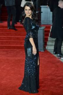 November 2, 2017 - London, London, UK - London, UK. PENo°LOPE CRUZ attends the World Film premiere of Murder On The Orient Express London UK  - ZUMAl94_ 20171102_zaf_l94_072 Copyright: xRayxTangx