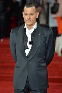 November 2, 2017 - London, London, UK - London, UK. JOHNNY DEPP attends the World Film premiere of Murder On The Orient Express London UK - ZUMAl94_ 20171102_zaf_l94_082 Copyright: xRayxTangx