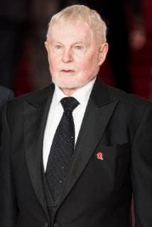 November 2, 2017 - London, London, UK - London, UK. DEREK JACOBI attends the world film premiere of Murder On The Orient Express. London UK - ZUMAl94_ 20171102_zaf_l94_092 Copyright: xRayxTangx