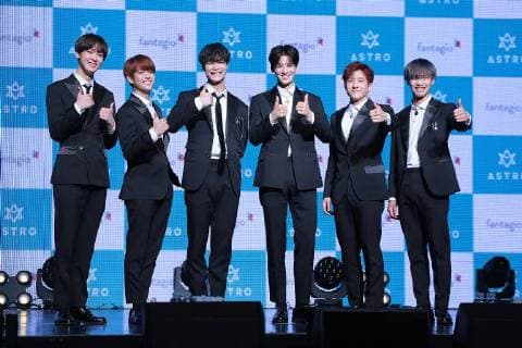 Members of South Korean boy band Astro pose during a press conference for their mini album Dream Part.02 in Seoul, South Korea, 1 November 2017. Astro team up with mini album Dream Part.02 in Seoul  20171102_24711