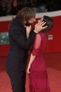 Alessandro Borghi and Roberta Pitrone bacio Roma 04 11 2017. Auditorium parco della Musica. Festa del Cinema di Roma 2017. Rome November 4th 2017. Rome Film Fest 2017 Foto Samantha Zucchi Insidefoto SamanthaxZucchi
