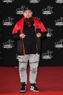 Rag n Bone Man CELEBRITES NRJ Music Awards 2017 Cannes 04 11 2017 LionelUrman Panoramic 