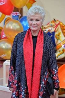 November 5, 2017 - London, London, UK - London, UK. DAME JULIE WALTERS attends the Paddington Bear 2 World film premiere. London UK  - ZUMAl94_ 20171105_zaf_l94_018 Copyright: xRayxTangx
