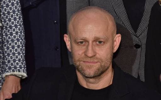 Schauspieler Jürgen Vogel posiert am 05.11.2017 in Köln bei der Premiere des Kinofilm Hexe Lilli rettet Weihnachten .