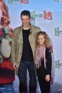 Regisseur Wolfgang Groos und Schauspielerin Hedda Erlebach posiert am 05.11.2017 in Köln bei der Premiere des Kinofilm Hexe Lilli rettet Weihnachten .