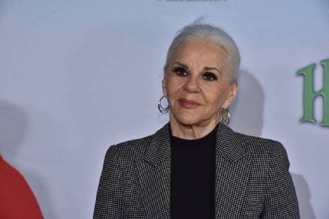 Schauspielerin Maresa Hörbiger posiert am 05.11.2017 in Köln bei der Premiere des Kinofilm Hexe Lilli rettet Weihnachten .