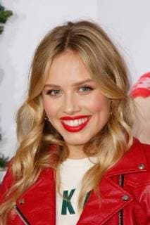 Gracie Dzienny at the Premiere of Paramount Pictures Daddy s Home 2 held at the Regency Village Theater in Westwood, CA, November 5, 2017.  Copyright: xJosephxMartinezx 33468_126THA