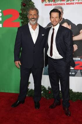 Themen der Woche Bilder des Tages WESTWOOD CA NOVEMBER 5 Mel Gibson and Mark Wahlberg at the premiere of Daddy s Home 2 at the Regency Village Theater in Westwood California on November 5 2017 Copyright: xFayexSadoux