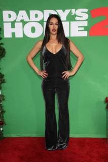 WESTWOOD CA NOVEMBER 5 Nikki Bella at the premiere of Daddy s Home 2 at the Regency Village Theater in Westwood California on November 5 2017 Copyright: xFayexSadoux