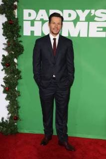 WESTWOOD CA NOVEMBER 5 Mark Wahlberg at the premiere of Daddy s Home 2 at the Regency Village Theater in Westwood California on November 5 2017 Copyright: xFayexSadoux