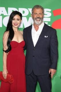 WESTWOOD CA NOVEMBER 5 Rosalind Ross and Mel Gibson at the premiere of Daddy s Home 2 at the Regency Village Theater in Westwood California on November 5 2017 Copyright: xFayexSadoux