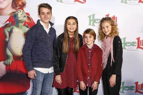 Maurizio Magno, Aleyna Hila Obid, Claudio Magno und Hedda Erlebach bei der Premiere des Kinofilms Hexe Lilli rettet Weihnachten im Cinedom. Köln, 05.11.2017
