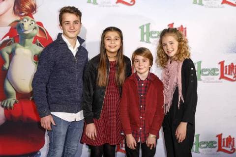 Maurizio Magno, Aleyna Hila Obid, Claudio Magno und Hedda Erlebach bei der Premiere des Kinofilms Hexe Lilli rettet Weihnachten im Cinedom. Köln, 05.11.2017