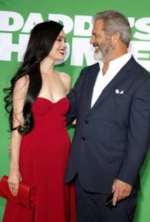 Mel Gibson und Rosalind Ross bei der Daddy s Home 2 Film Premiere am 5.11.2017 in Los Angeles Daddy s Home 2 Filmpremiere in Los Angeles, 2017