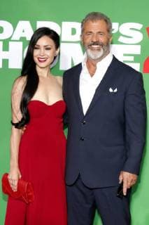 Mel Gibson und Rosalind Ross bei der Daddy s Home 2 Film Premiere am 5.11.2017 in Los Angeles Daddy s Home 2 Filmpremiere in Los Angeles, 2017