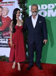 Cast member Mel Gibson and screenwriter Rosalind Ross attend the premiere of the motion picture comedy Daddy s Home 2 at the Regency Village Theatre in the Westwood section of Los Angeles on November 5, 2017. Storyline: Brad and Dusty must deal with their intrusive fathers during the holidays.  LAP2017110583 JIMxRUYMEN
