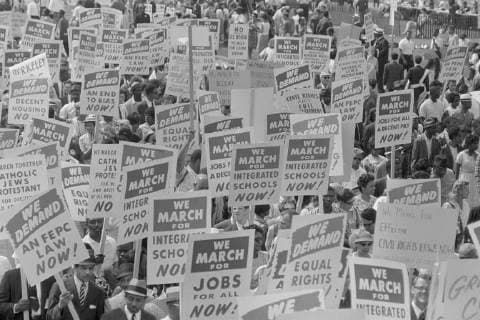 IMAGO History, U.S. Bürgerrechtsbewegung: 1954-1968 August 28 1963 Marchers with signs at the March on Washington during the civil rights movement  Copyright: StocktrekxImages STK501187A