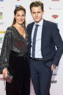 Alexandra Kamp mit Bruder Nicolas Kamp bei der VDZ Publishers Night 2017 in der Telekom Repräsentanz. Berlin, 06.11.2017