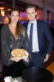 Alexandra Kamp mit Bruder Nicolas Kamp bei der VDZ Publishers Night 2017 in der Telekom Repräsentanz. Berlin, 06.11.2017