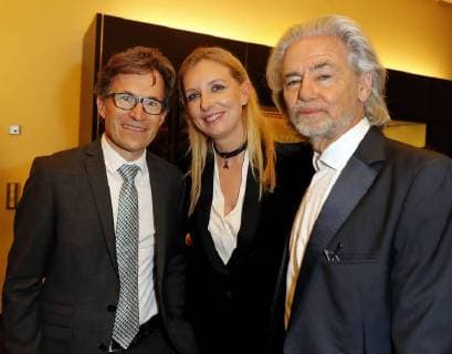Preistraeger Markus Mosa (EDEKA), Jette Joop, Dr. Hermann Buehlbecker (Alleininhaber LAMBERTZ) bei Publisher s Night 2017 in der Telekom Hauptstadtrepraesentanz Berlin.