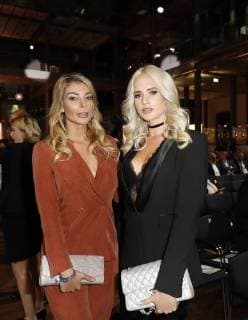 Annika Gassner, Sarah Knappik bei Publisher s Night 2017 in der Telekom Hauptstadtrepraesentanz Berlin.