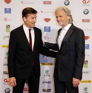 Stephan Scherzer (VDZ-Hauptgeschäftsführer), Dr. Hermann Buehlbecker (Inhaber Lambertz) bei Publisher s Night 2017 in der Telekom Hauptstadtrepraesentanz Berlin.