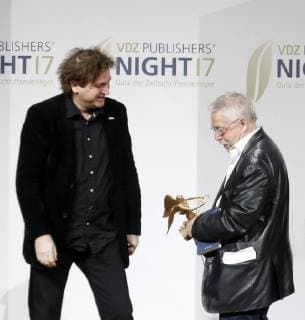 Laudator Dr. Ilko-Sascha Kowalczuk, Preistraeger Wolf Biermann bei Publisher s Night 2017 in der Telekom Hauptstadtrepraesentanz Berlin.