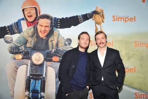 Frederick Lau, David Kross Ankunft der Darsteller zur Premiere von SIMPEL im Filmtheater am Frriedrichshain in Berlin am 06.11.2017