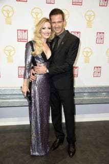 Andrea Kaiser mit Gatte Sebastien Ogier bei der Verleihung des Goldenen Lenkrads 2017 im Axel-Springer-Haus. Berlin, 07.11.2017