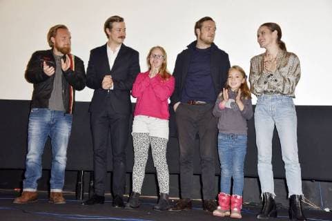 Axel Stein, David Kross, Frederick Lau und Emilia Schüle bei der Premiere des Kinofilms Simpel im Filmtheater am Friedrichshain. Berlin, 07.11.2017