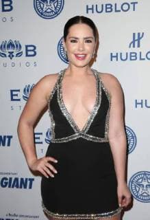 LOS ANGELES CA NOVEMBER 7 Beau Dunn at Photo Op For Hulu s Obey Giant at the The Theatre at Ace Hotel in Los Angeles California on November 7 2017 Copyright: xFayexSadoux
